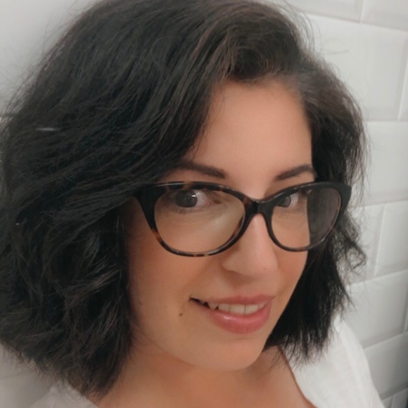 Meet your Posher, Anne - Picture 3 of 8